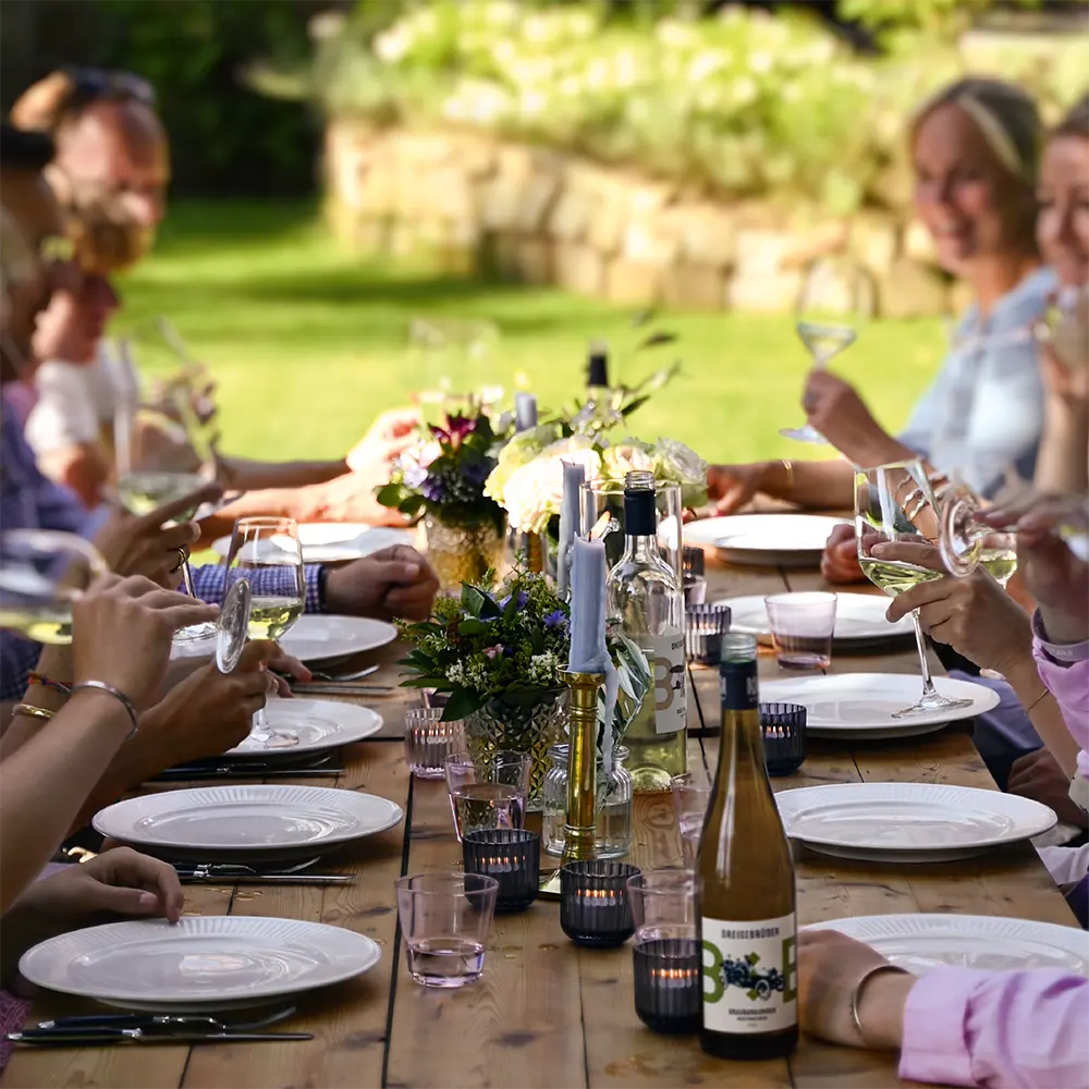 Gedeckter Tisch Sommer